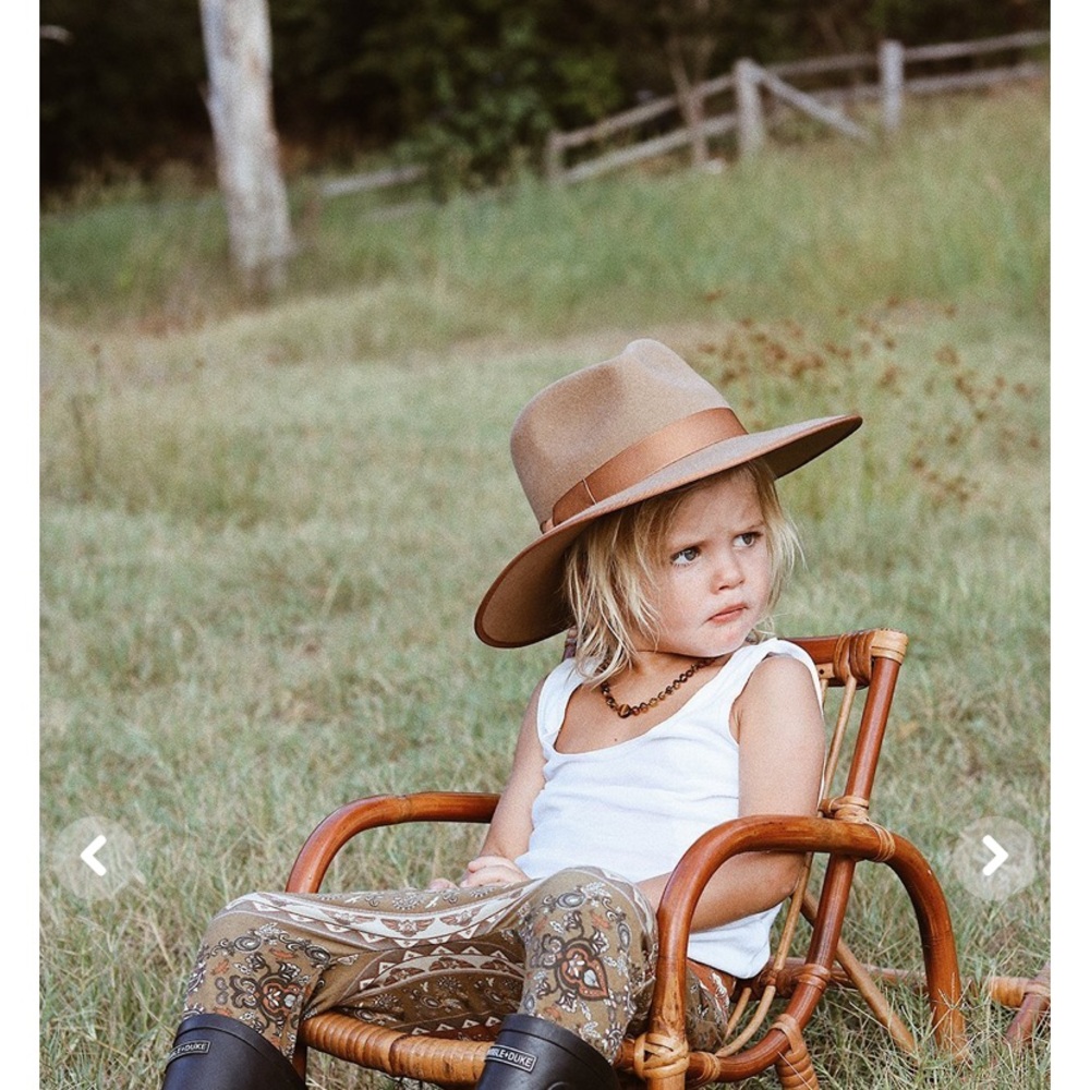 Kids lack of color camel brown felt rancher hat